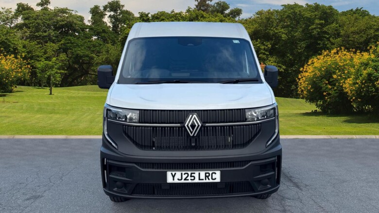 Renault Master Mwb Diesel Fwd MM35 Blue dCi 130 Advance Medium Roof Van